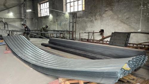 гнуті проф листи на ангар