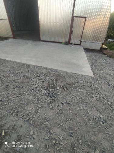 Ангар арочний бетонна підлога